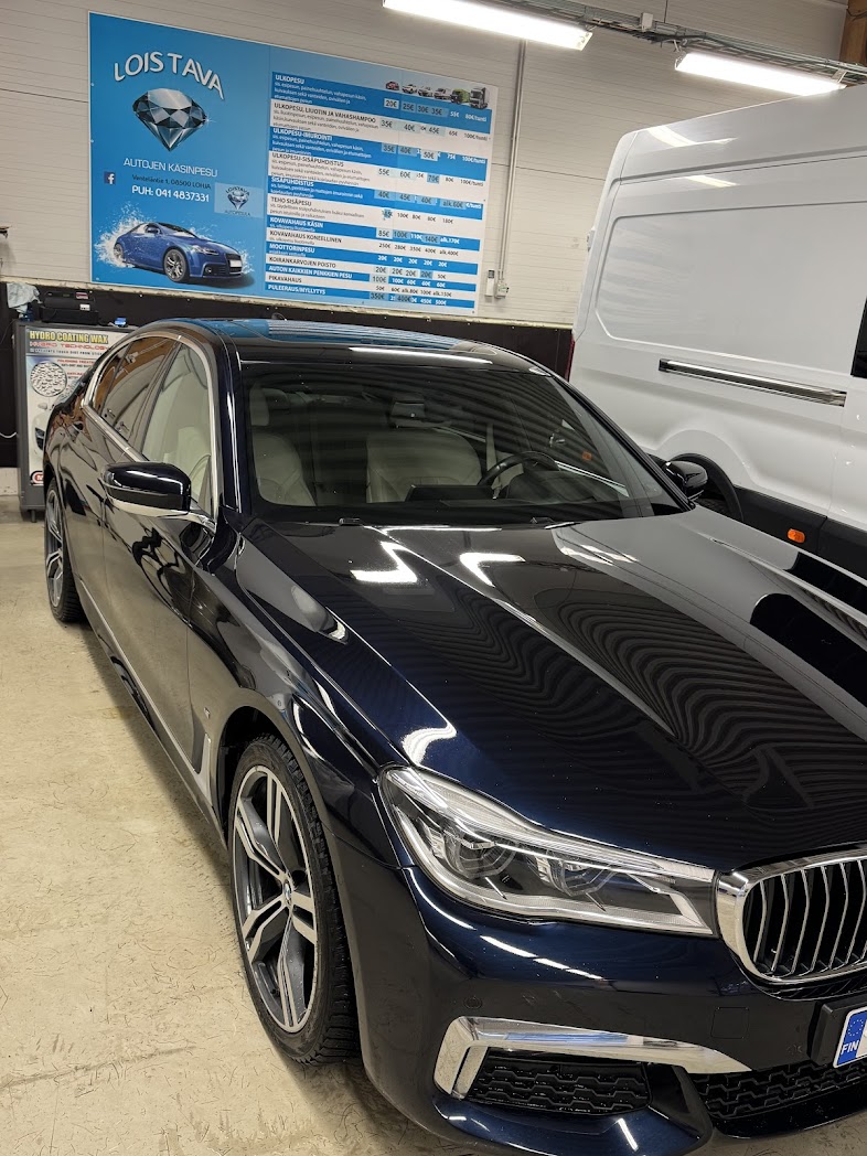 BMW 7-sarja kiillotettuna